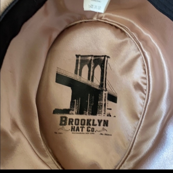 NWOT Brooklyn Hat STUNNING!! - Picture 4 of 7